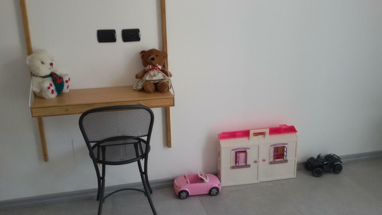 B&B Honey Rooms ซารอนโน ภายนอก รูปภาพ